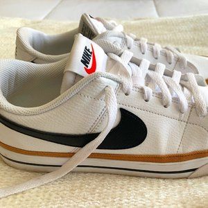 Nike Court Legacy Shoe
